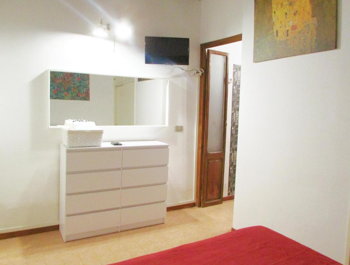 Colosseum Country Chic Apartment Rome Buitenkant foto