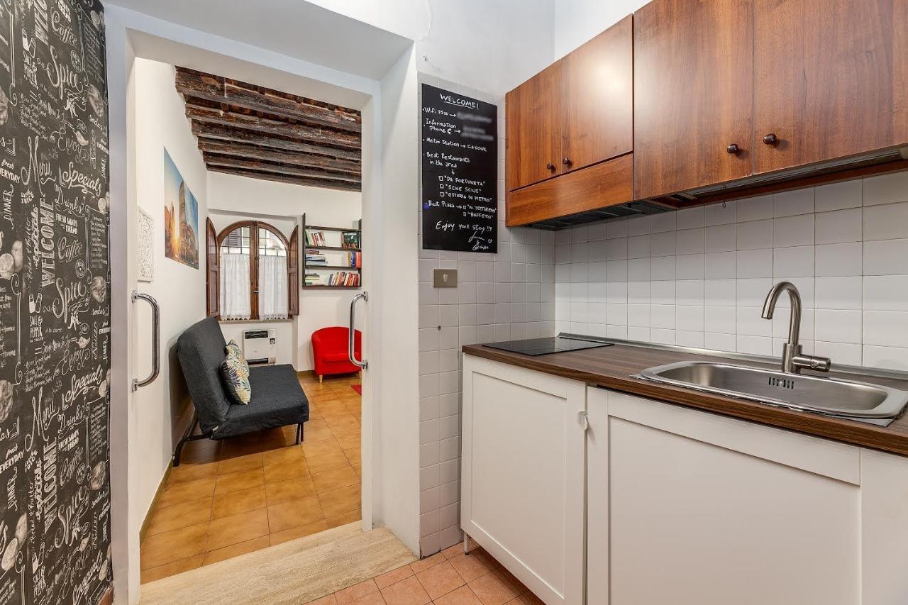 Colosseum Country Chic Apartment Rome Buitenkant foto